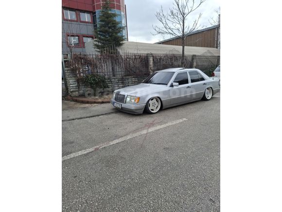 Sahibinden Mercedes - Benz 230 E 1985 Model