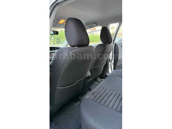Sahibinden Toyota Auris 1.4 D-4D Active 2013 Model 
