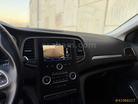 2016 MODEL DEĞİŞENSİZ MEGANE ICON OTOMATİK BAKIMLI