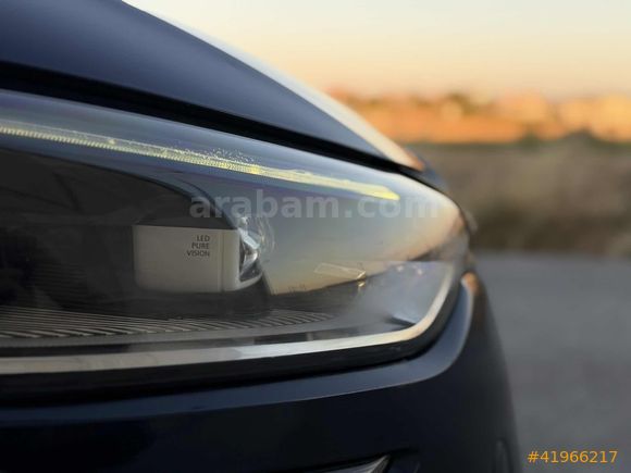 2016 MODEL DEĞİŞENSİZ MEGANE ICON OTOMATİK BAKIMLI