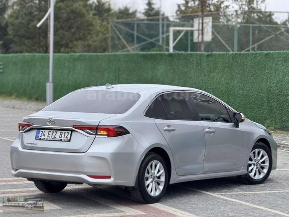 Y I L D I R I M' 2022 Corolla 1.5 Dream Multidrive S 123 HP 86km