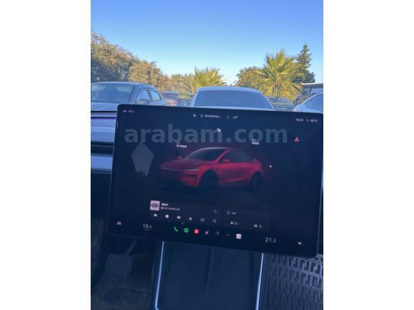 Sahibinden Tesla Model Y Standart (Juniper) 2025 Model 