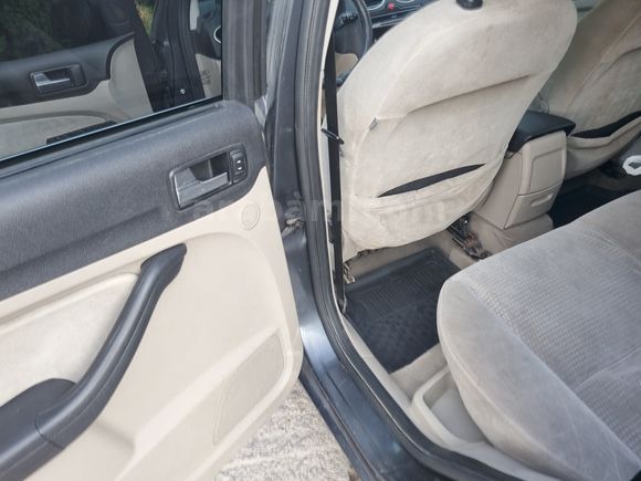 Sahibinden Ford Focus 1.6 Ghia 2006 Model 