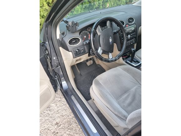 Sahibinden Ford Focus 1.6 Ghia 2006 Model 