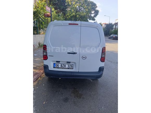 Sahibinden Opel Combo 1.5 CDTI Enjoy 2020 Model  275.000 km Beyaz