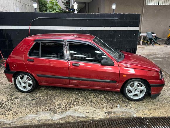 İlk gelen alır acill Clio 1.4 RT 1997