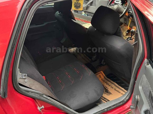 İlk gelen alır acill Clio 1.4 RT 1997