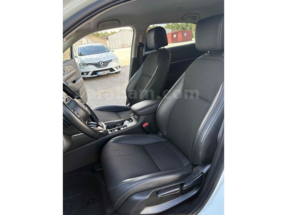 Sahibinden Honda HR-V 1.5 e-HEV Advance 2024 Model 