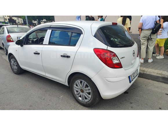 Bayandan Opel Corsa 1.3 CDTI Essentia 2013 Model