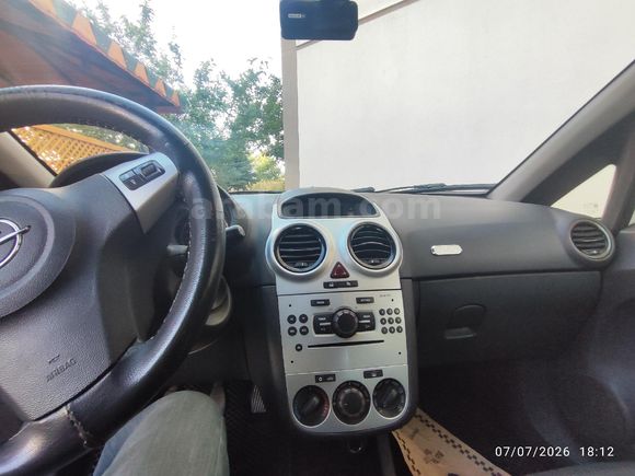 Bayandan Opel Corsa 1.3 CDTI Essentia 2013 Model