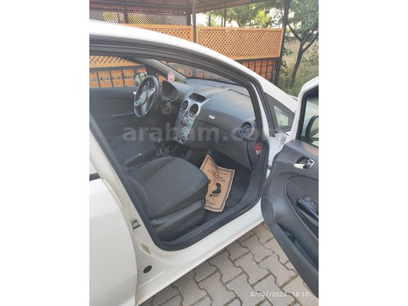 Bayandan Opel Corsa 1.3 CDTI Essentia 2013 Model
