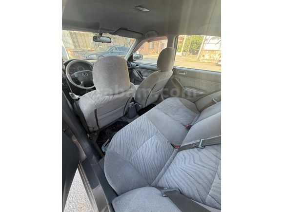 Galeriden Honda Civic 1.6i VTEC LS 2001 Model İzmir