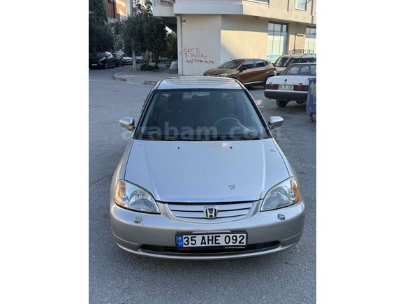 Galeriden Honda Civic 1.6i VTEC LS 2001 Model İzmir