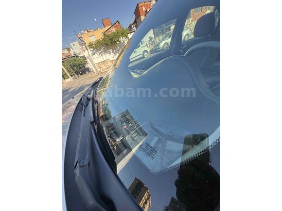 Galeriden Honda Civic 1.6i VTEC LS 2001 Model İzmir