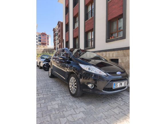 Sahibinden Ford Fiesta 1.4 Titanium 2010 Model