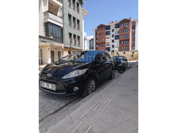 Sahibinden Ford Fiesta 1.4 Titanium 2010 Model
