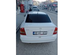 Sahibinden Opel Astra 1.6 Comfort 2005 Model  437.000 km Beyaz aktif kulandigim araç km degisebilir