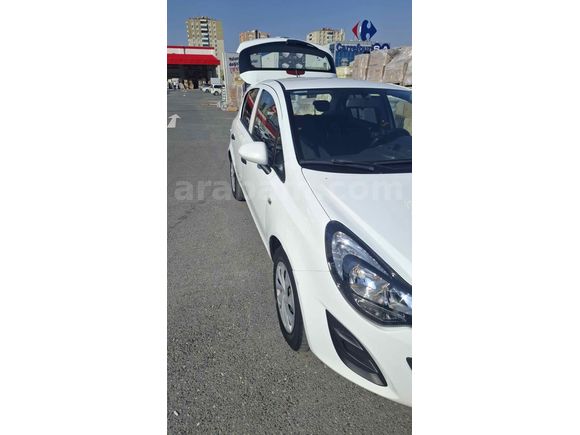 Memurdan temiz  Opel Corsa 1.3 CDTI Essentia 2013 Model 