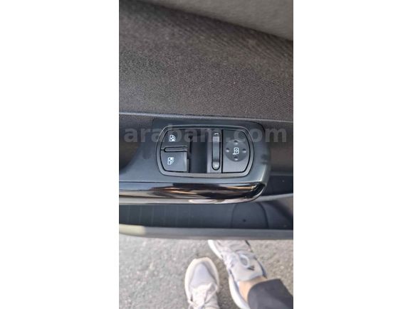 Memurdan temiz  Opel Corsa 1.3 CDTI Essentia 2013 Model 