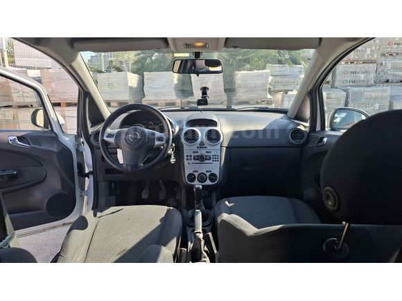 Memurdan temiz  Opel Corsa 1.3 CDTI Essentia 2013 Model 