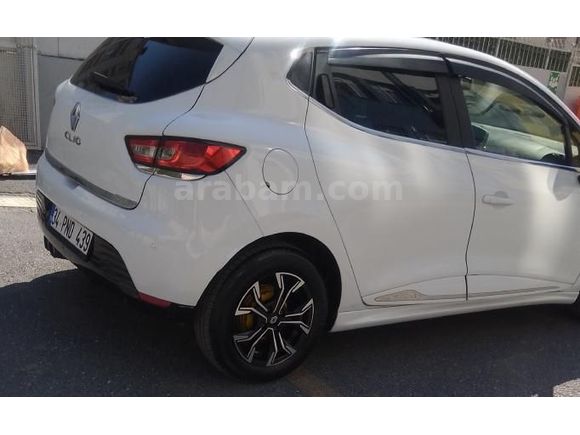 Sahibinden Renault Clio 1.5 dCi Joy 2015 Model  202.000 km Beyaz