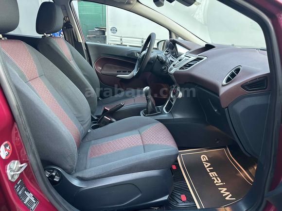 Galeriden Ford Fiesta 1.4 Titanium 2011 Model Antalya