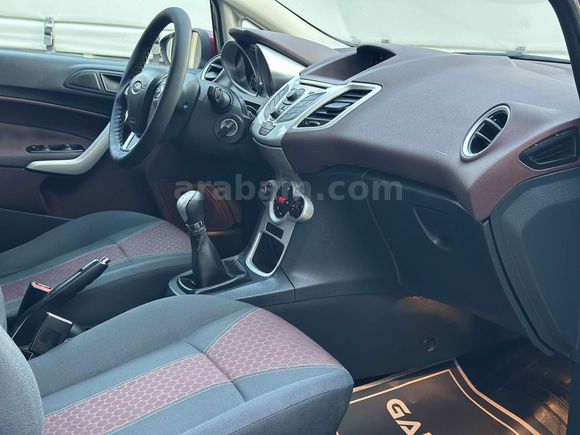 Galeriden Ford Fiesta 1.4 Titanium 2011 Model Antalya