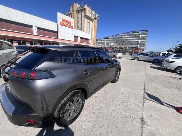 2022 model 25.000 km değişensiz boyasız tramersiz