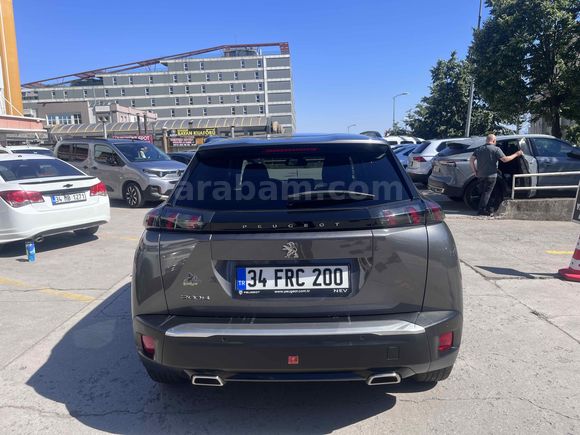 2022 model 25.000 km değişensiz boyasız tramersiz