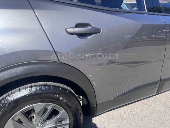 2022 model 25.000 km değişensiz boyasız tramersiz