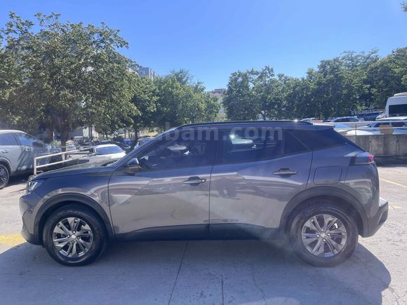 2022 model 25.000 km değişensiz boyasız tramersiz