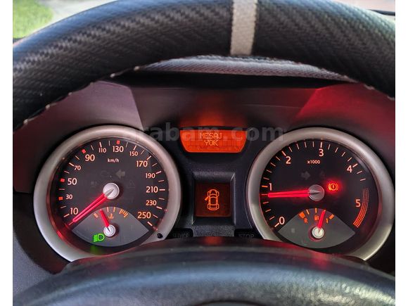 Sahibinden Renault Megane 1.5 dCi Dynamique 2006 Model  340.000 km Mavi