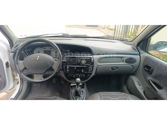 Sahibinden Renault Megane 1.6 RXi 2002 Model