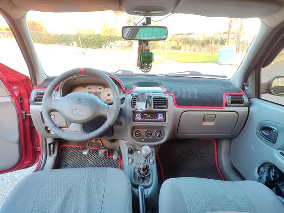 Sahibinden Renault Clio 1.4 2001 Model