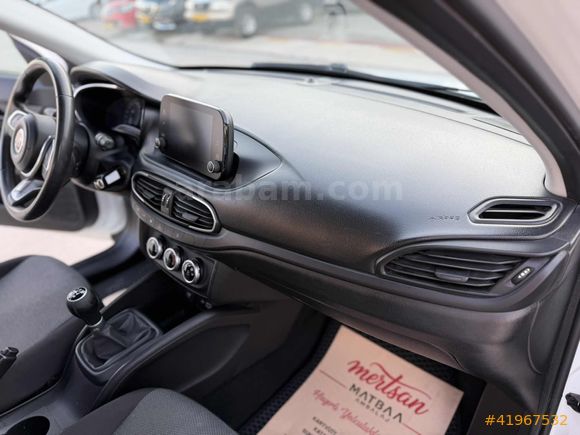 2021 MODEL MAKYAJLI YENİ KASA 80 BIN KM SERVİS BAKIMLI