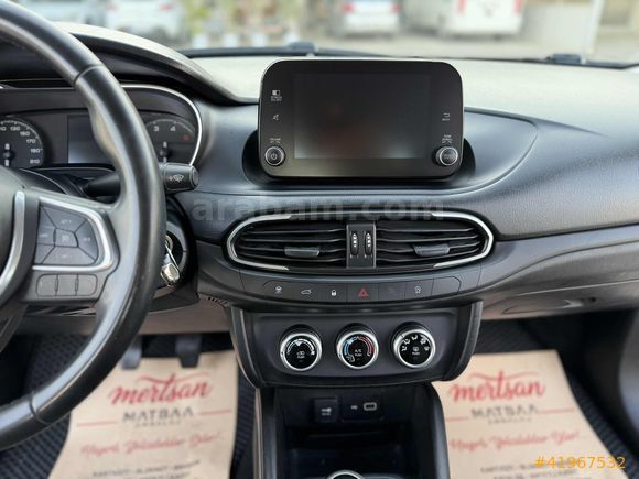 2021 MODEL MAKYAJLI YENİ KASA 80 BIN KM SERVİS BAKIMLI