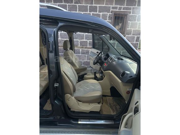 Galeriden Ford Tourneo Connect 110PS 2011 Model Ankara