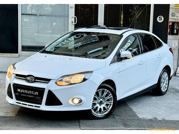 _İLK ELDEN + YETKİLİ SERVİS BAKIMLI + BOYASIZ + SUNROOF +100 KM_