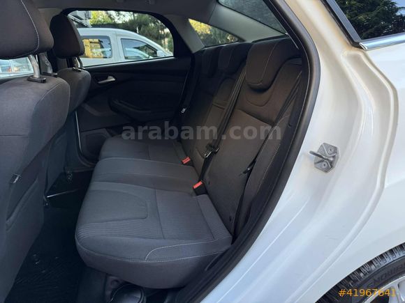 _İLK ELDEN + YETKİLİ SERVİS BAKIMLI + BOYASIZ + SUNROOF +100 KM_