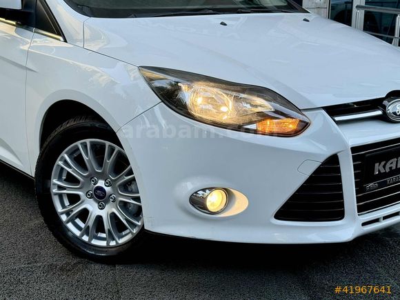 _İLK ELDEN + YETKİLİ SERVİS BAKIMLI + BOYASIZ + SUNROOF +100 KM_