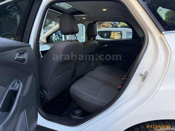_İLK ELDEN + YETKİLİ SERVİS BAKIMLI + BOYASIZ + SUNROOF +100 KM_