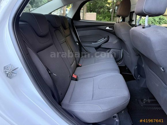 _İLK ELDEN + YETKİLİ SERVİS BAKIMLI + BOYASIZ + SUNROOF +100 KM_
