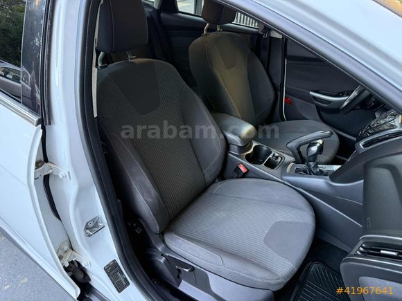 _İLK ELDEN + YETKİLİ SERVİS BAKIMLI + BOYASIZ + SUNROOF +100 KM_
