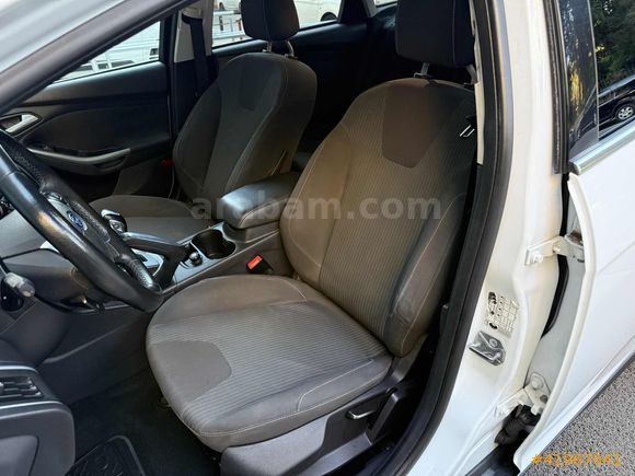 _İLK ELDEN + YETKİLİ SERVİS BAKIMLI + BOYASIZ + SUNROOF +100 KM_