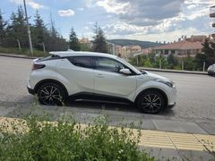 Sahibinden Toyota C-HR 1.8 Hybrid Diamond 2018 Model
