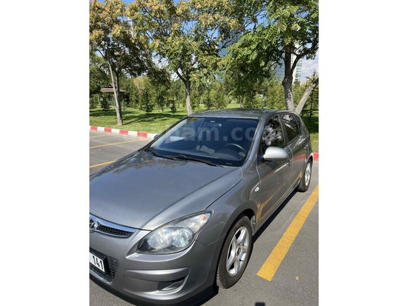 Sahibinden Hyundai i30 1.6 CRDi Team 2011 Model 