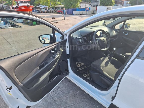 Boyasız Değişensiz Clio IV