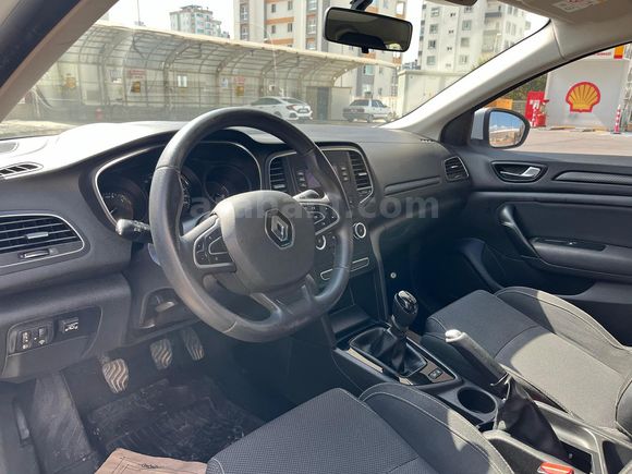 Sahibinden Renault Megane 1.6 Joy 2018 Model