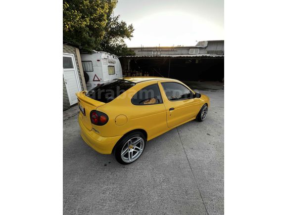Sahibinden Renault Megane 1.6 Coupe RN 1998 Model 
