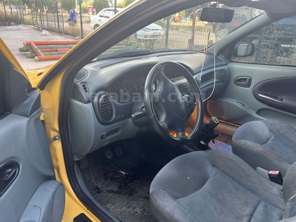 Sahibinden Renault Megane 1.6 Coupe RN 1998 Model 